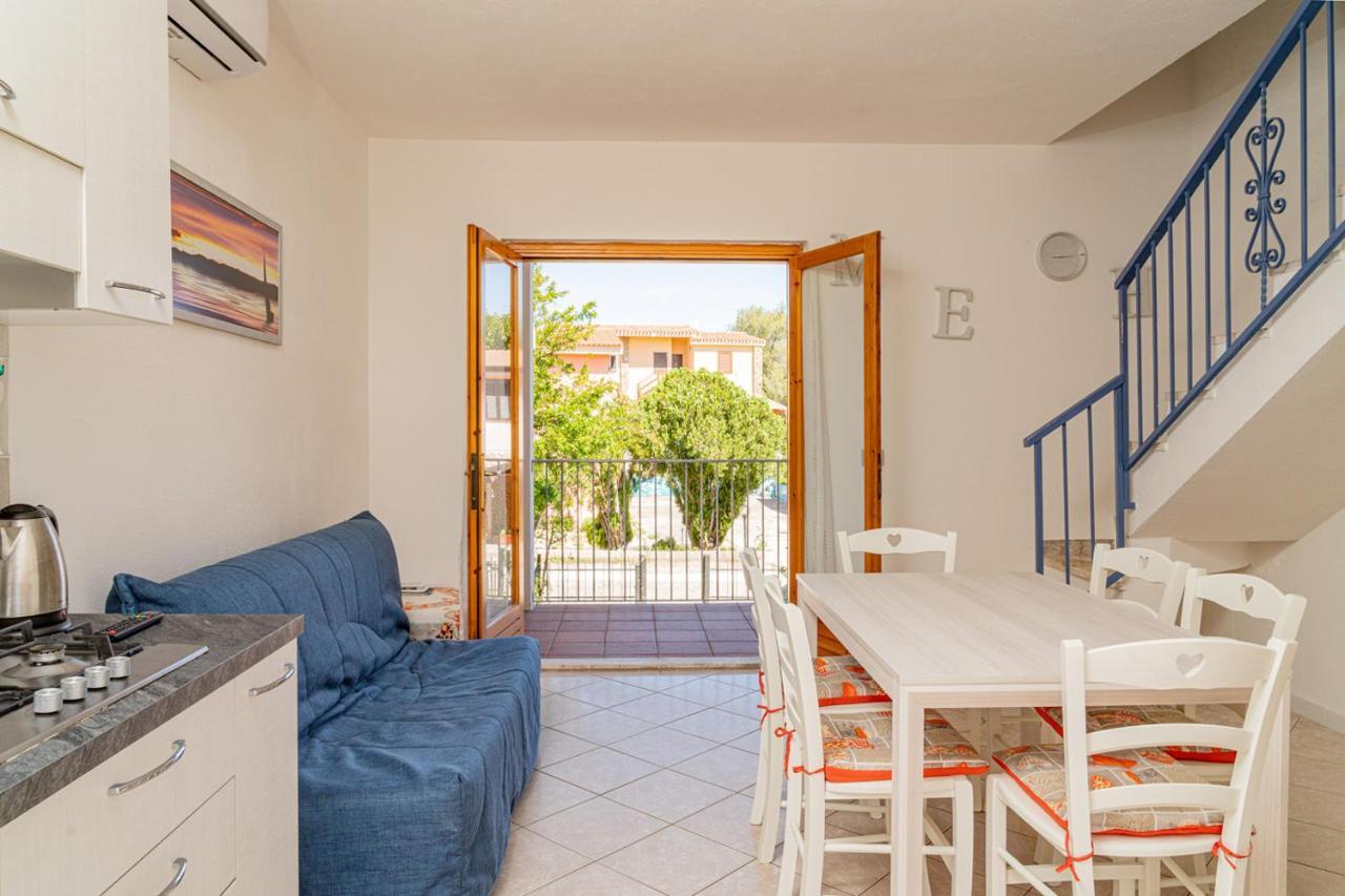Appartamento Residenziale Trilocale 6 Posti Letto Via Oristano Сан-Теодоро Екстер'єр фото