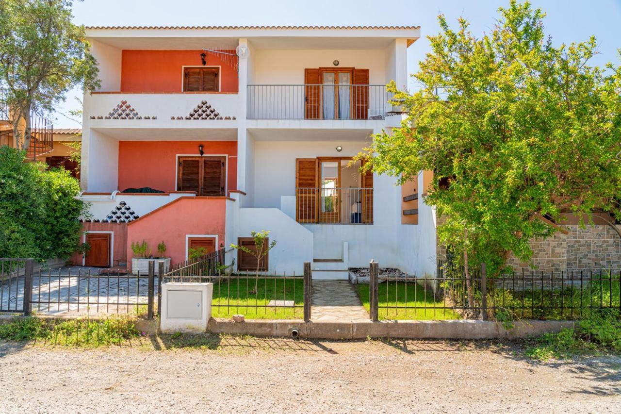 Appartamento Residenziale Trilocale 6 Posti Letto Via Oristano Сан-Теодоро Екстер'єр фото